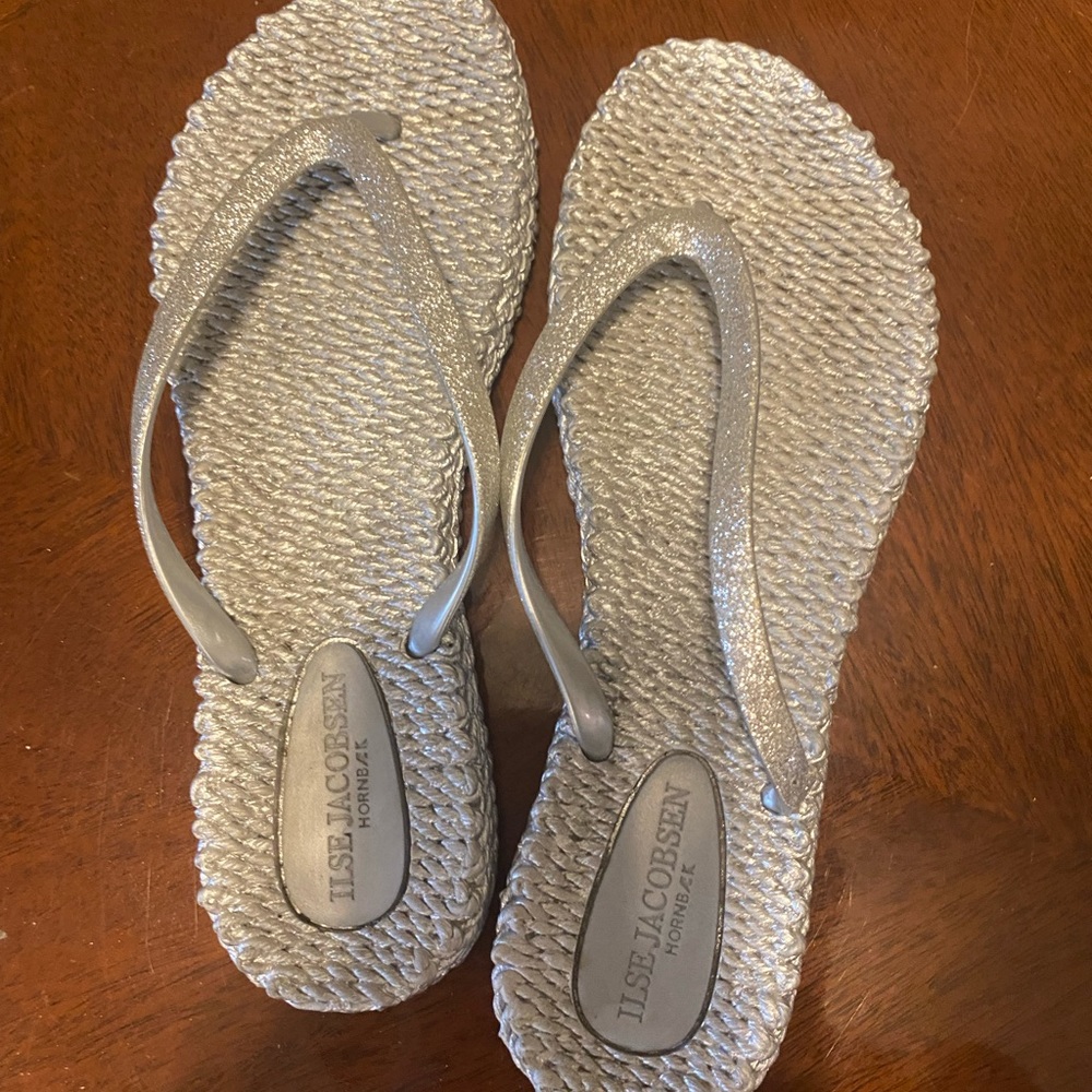 Ilse Jacobsen flip flops